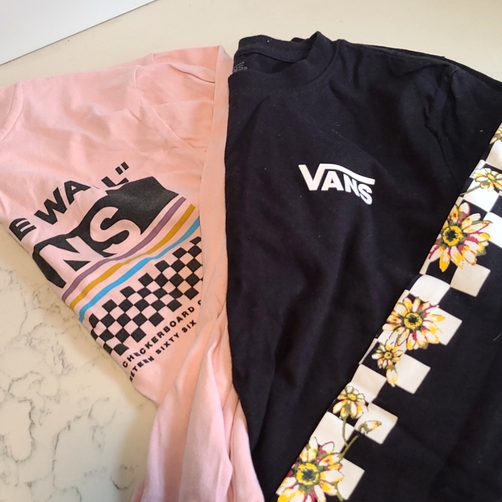 2 VANS long sleeves